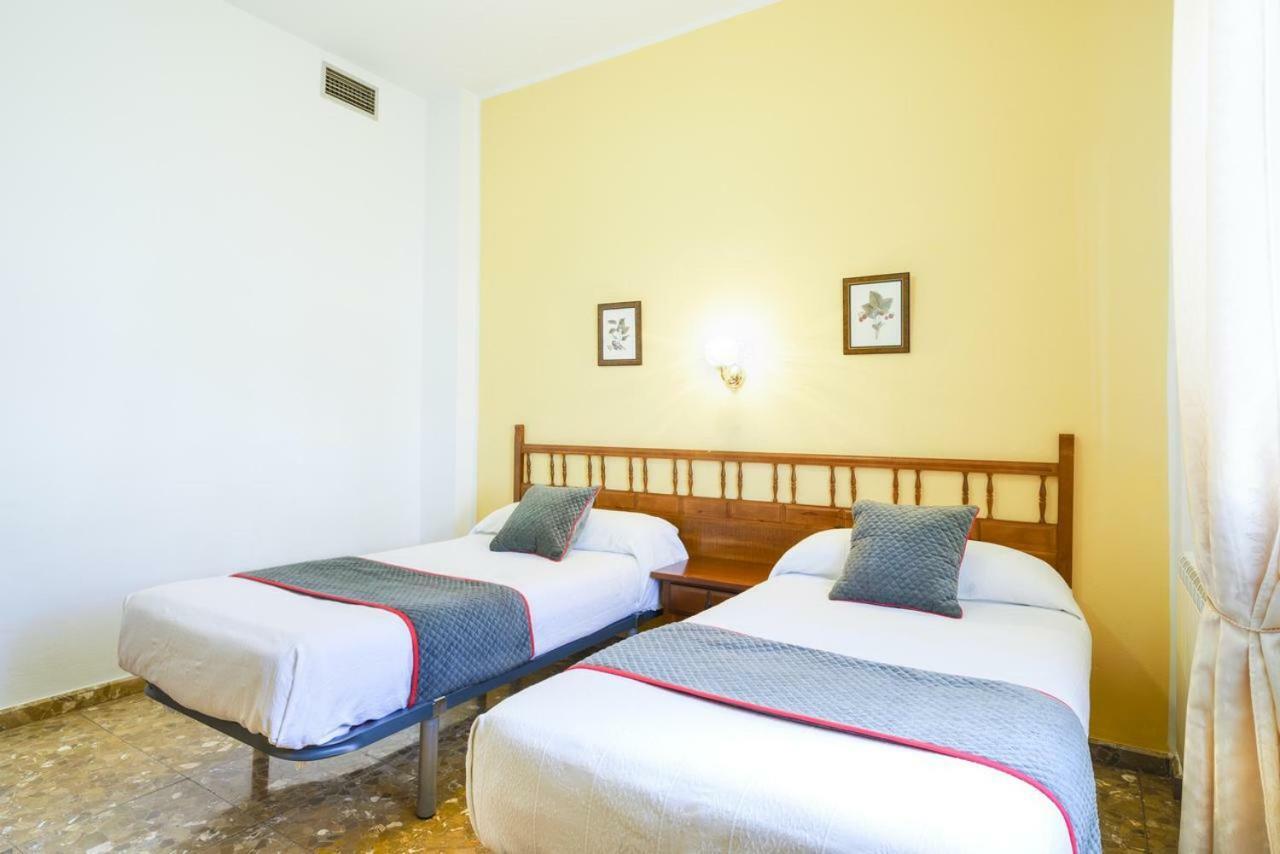 Hotel Restaurante Moya Monesterio Buitenkant foto